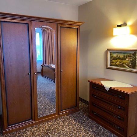 Hotel Partner Mińsk Mazowiecki Esterno foto